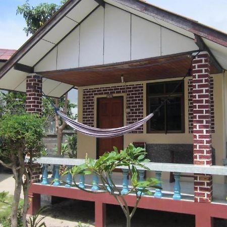 Charung Beach Haad Rin Exterior foto