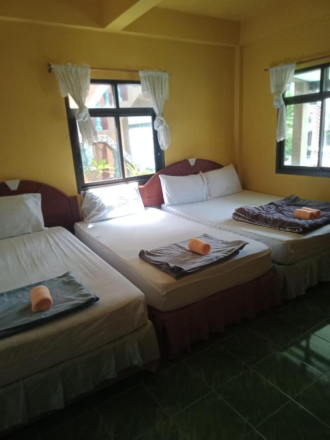 Charung Beach Haad Rin Exterior foto