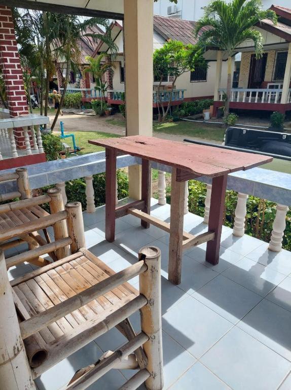 Charung Beach Haad Rin Exterior foto