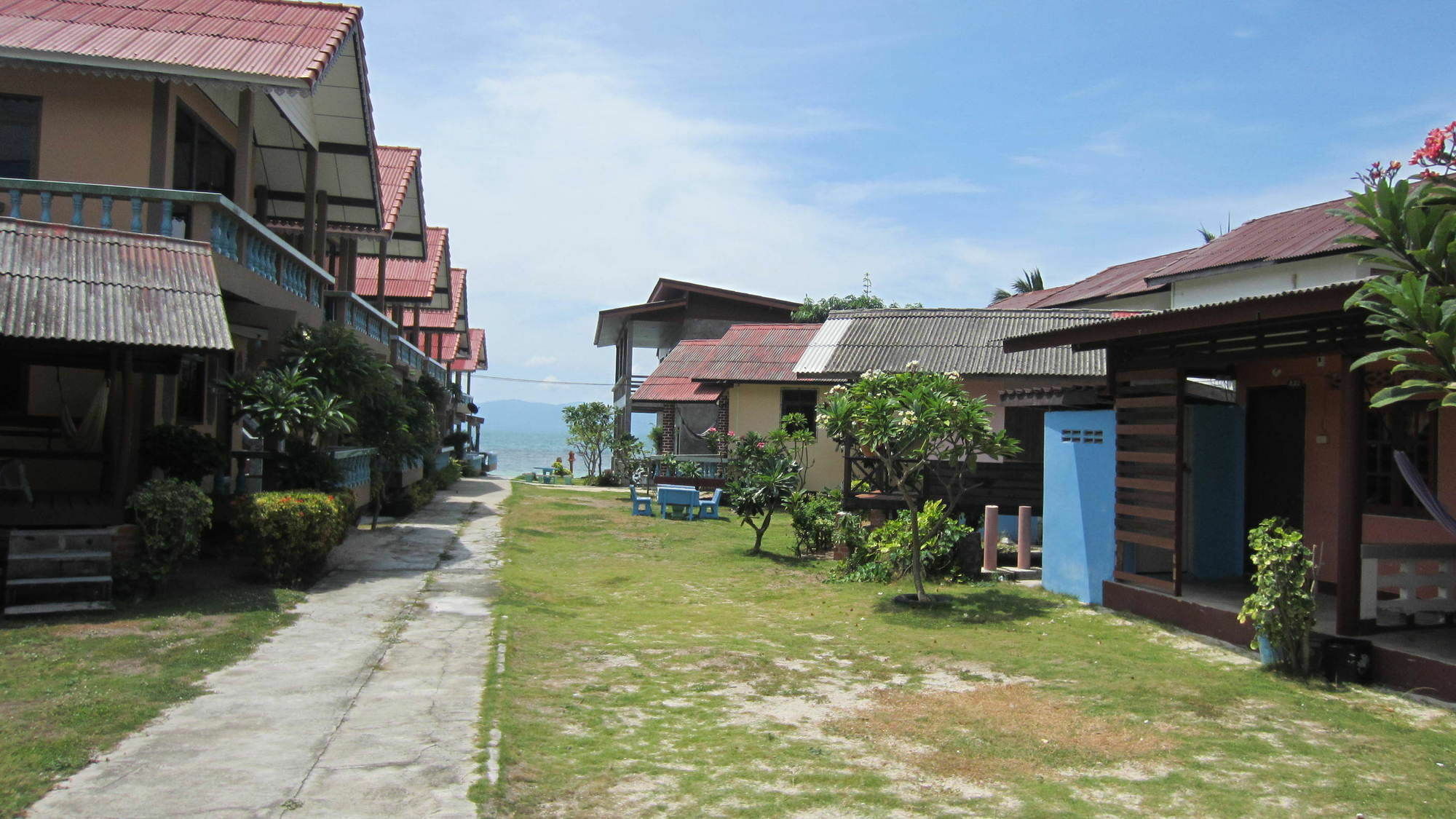 Charung Beach Haad Rin Exterior foto